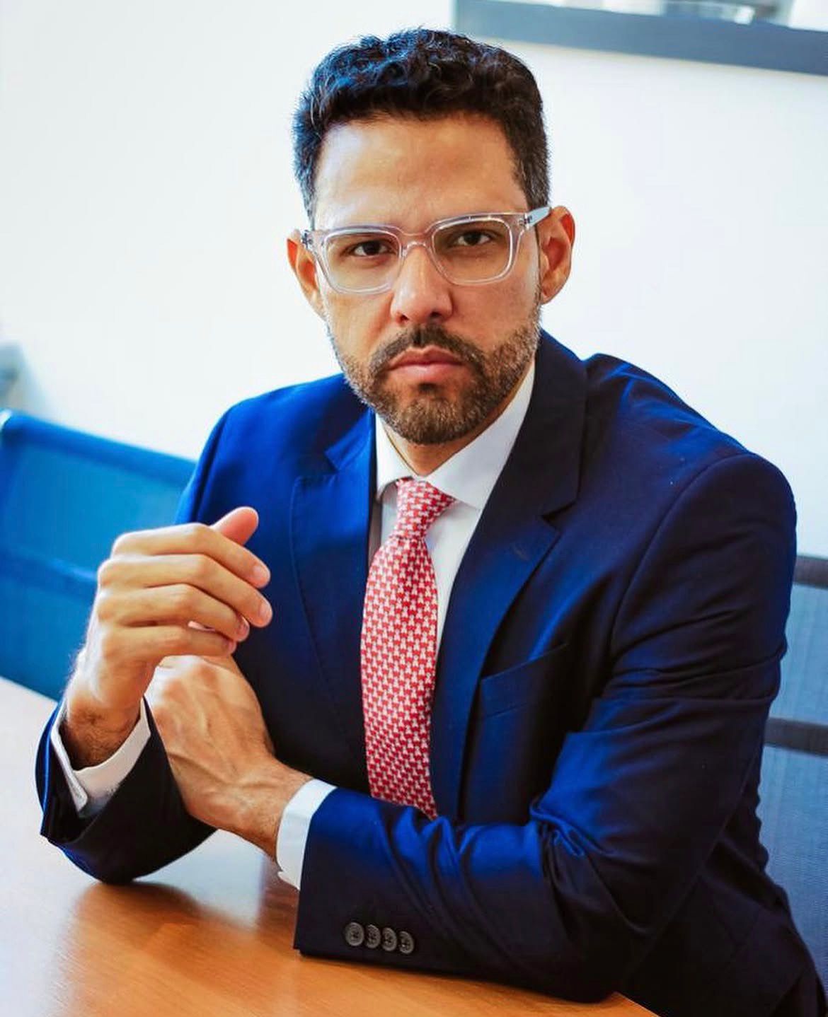 Dr. Marcos — Advogado Criminal